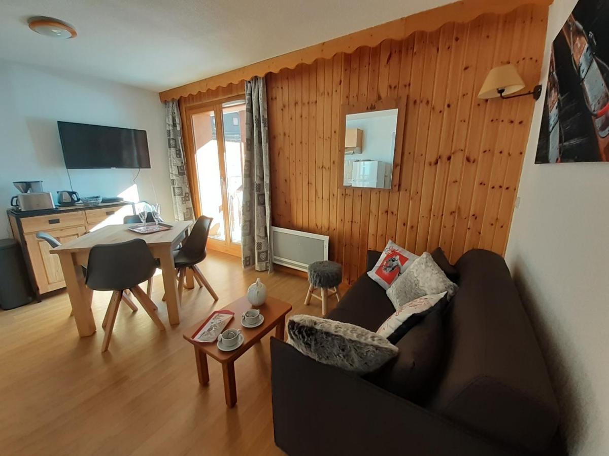 Skis Aux Pieds Dans Un Appartement Cosy Au Coeur Du Queyras Molines-en-Queyras Ngoại thất bức ảnh